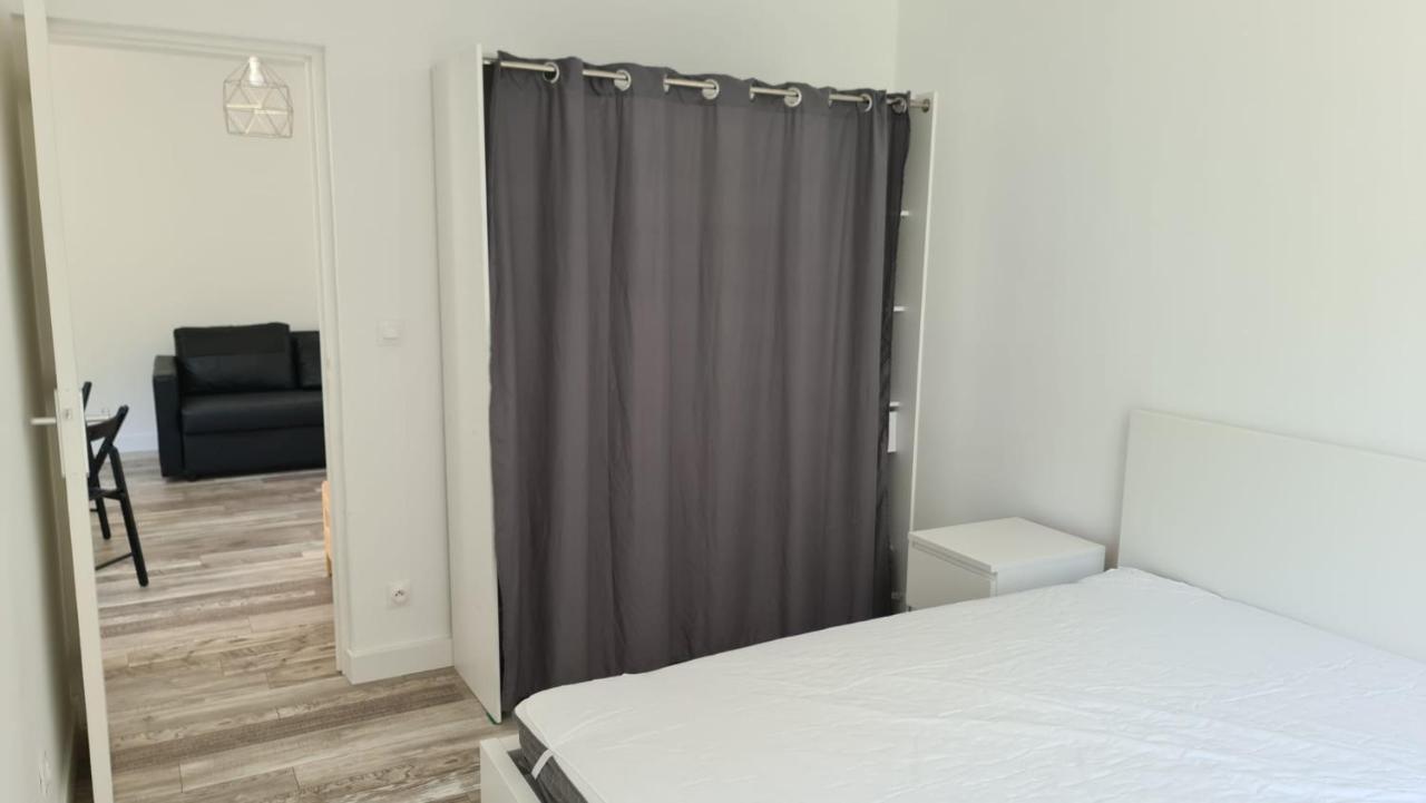 Cassis Centre: Beachside Apartment Steps from Port Exterior photo